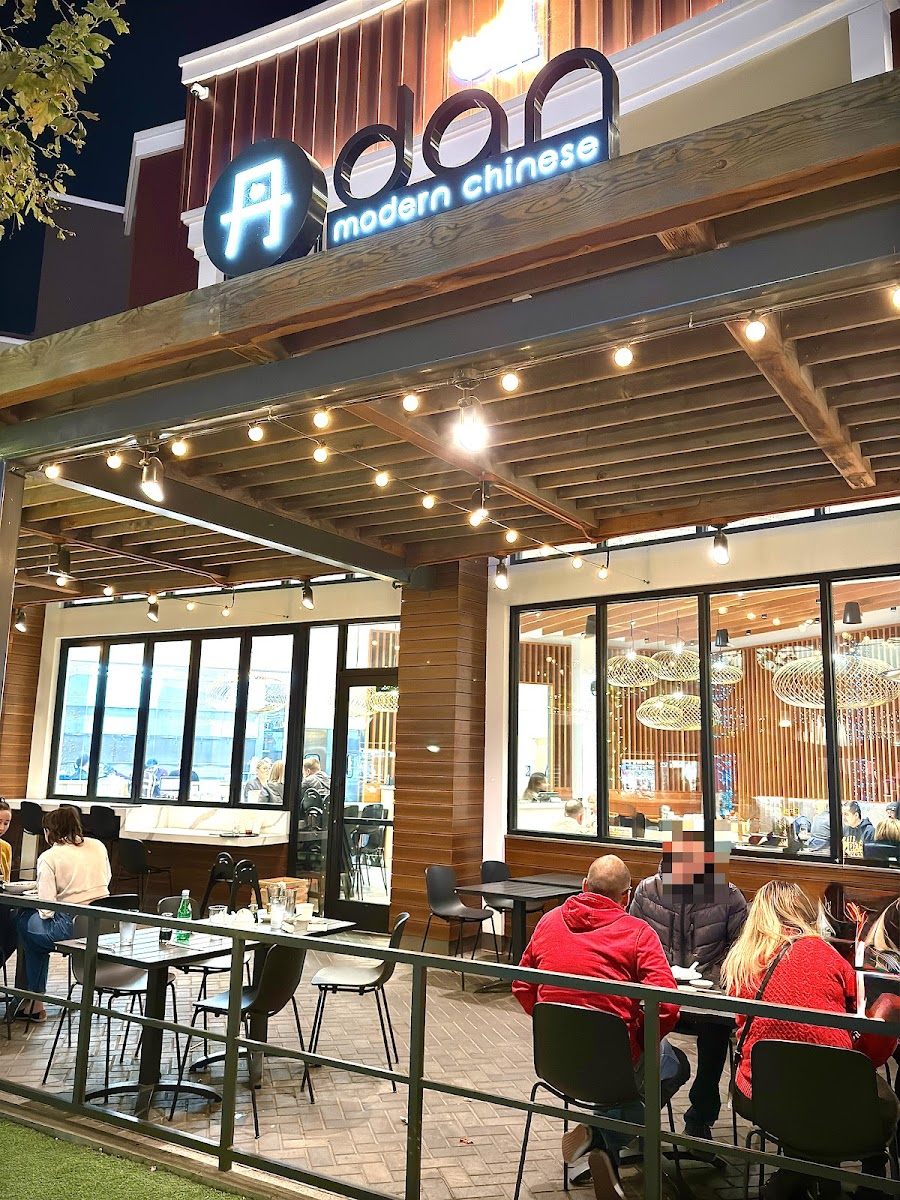 Dan Modern Chinese - Long Beach